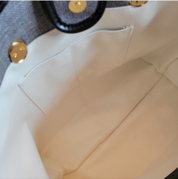 🔥 CHANEL Deauville Two-Way Tote Bag, GWP, New! 🔥 - Picture 3 of 10